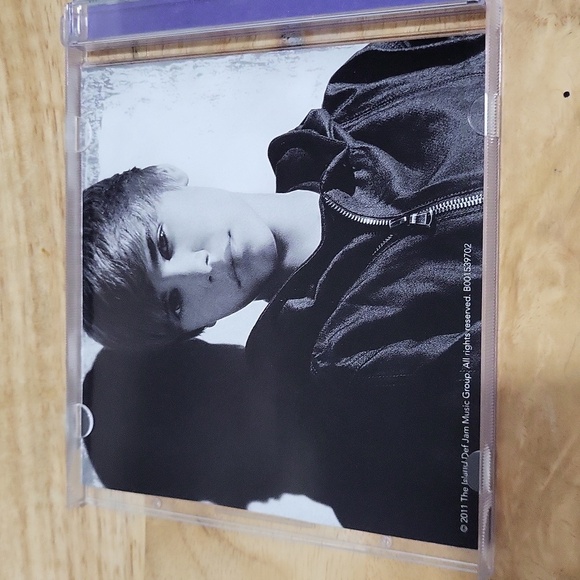 Justin Bieber - Never Say Never  The Remixes CD - Picture 4 of 4
